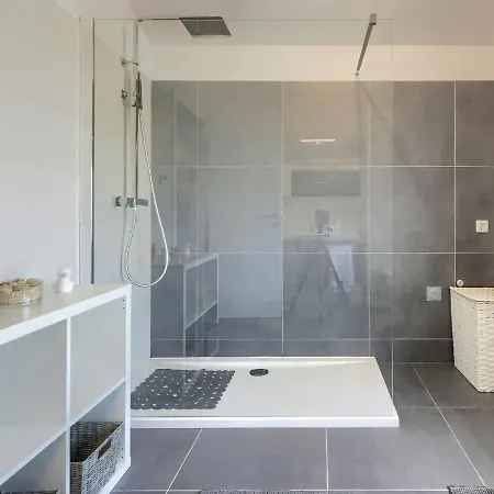 Semesterbostad Gocci By Interhome Kmeti