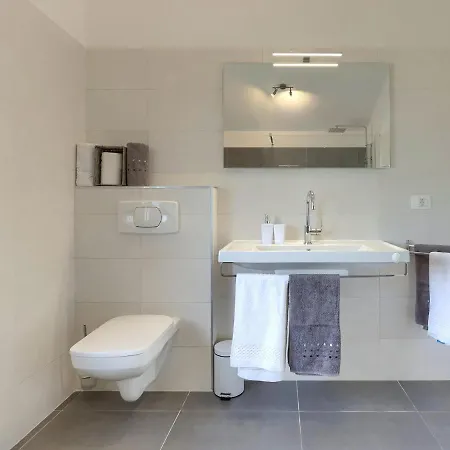 Semesterbostad Gocci By Interhome