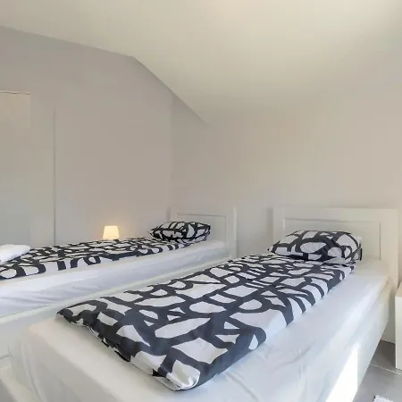 Semesterbostad Gocci By Interhome Kmeti